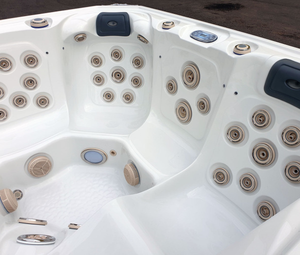 Гидромассажный спа-бассейн JNJ Spas Storm SPA-637