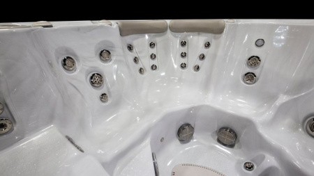 Гидромассажный спа бассейн Hydropool Self Cleaning 670 Gold